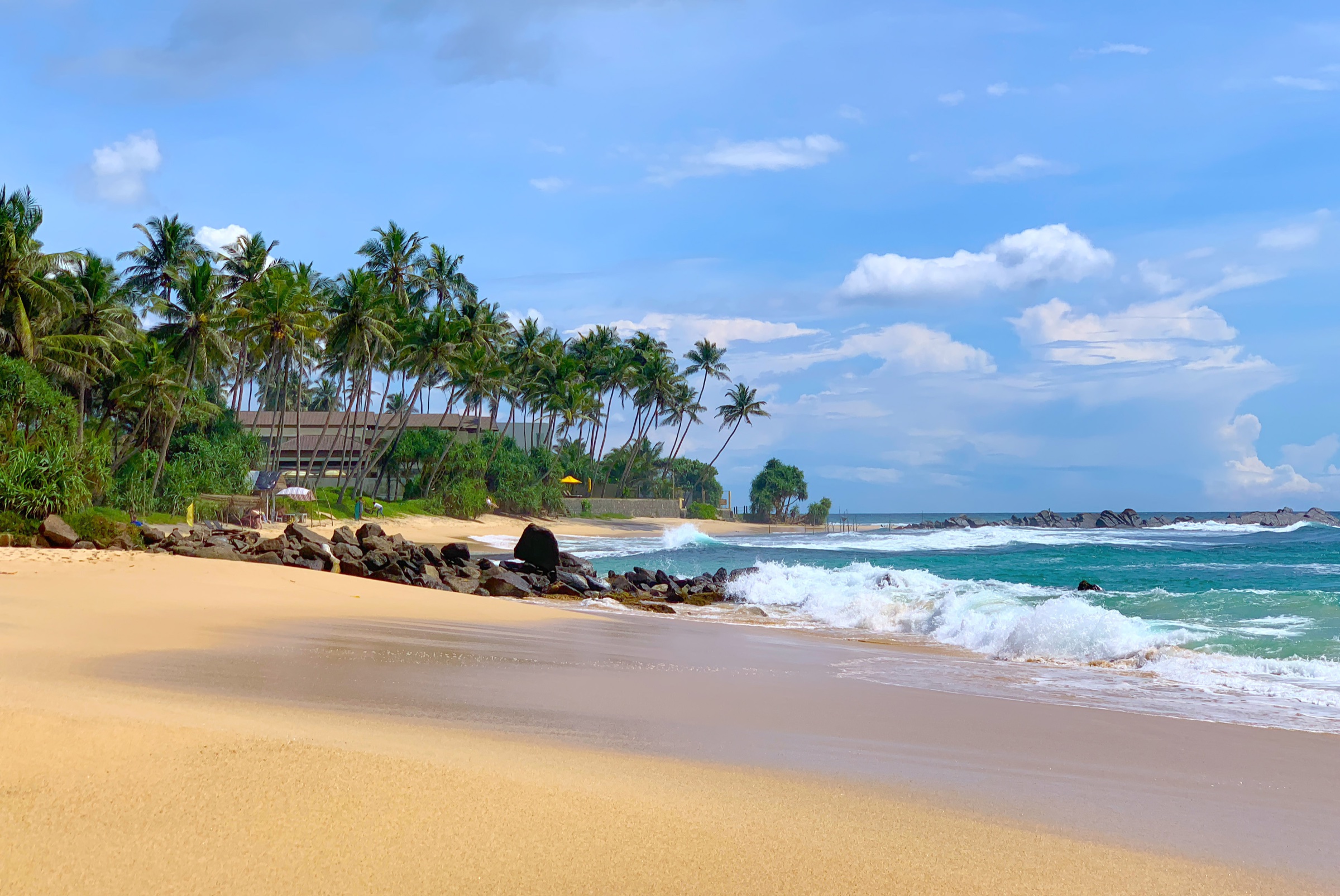 Une plage tropicale sur la côte Sud du Sri Lanka